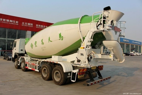 9.726L Capacidade do motor National Heavy Duty Truck HOWO 8X4 Beton Mixer Truck para o seu
