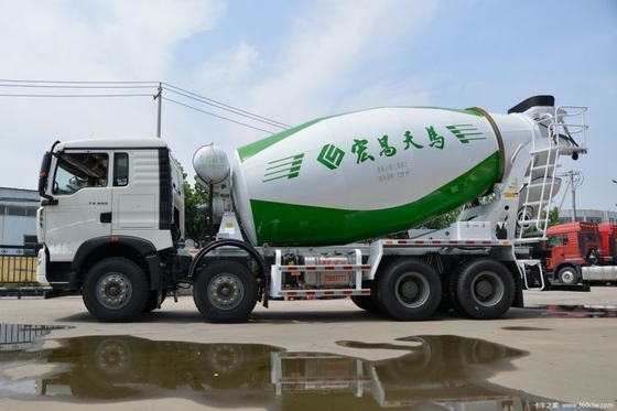 Sinotruk HOWO TX6 340 HP 8X4 7.37 Carrinho de mistura de concreto quadrado para o requisito do cliente