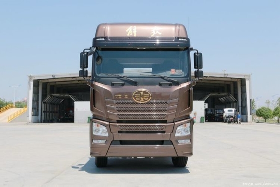 Jiefang JH6 6x4 4x2 8x4 Trator com Suspensão Aérea Assento do Condutor e Sistema Multimídia