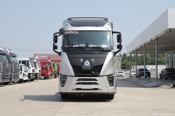 Alta capacidade de carga 570HP Rio Amarelo X7 camião pesado 6X4 AMT trator automático 23 anos