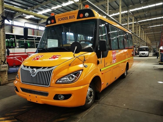 Autocarro escolar Dongfeng de 24 lugares com 85 potência máxima e capacidade do motor de 6-8 litros