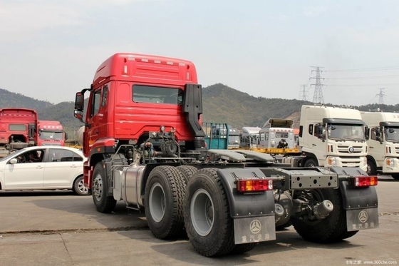 SinotruK Haohan J7B 4*2 6*4 camião de tracção CHG GNL com capacidade de tanque de combustível de 400-500L