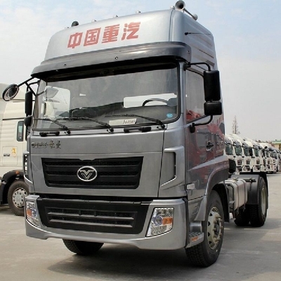 Em estoque Usado SinoTRUK Hauman camião pesado especial cabeçote de camião 4*2 6*4 camião de tracção CHG GNL