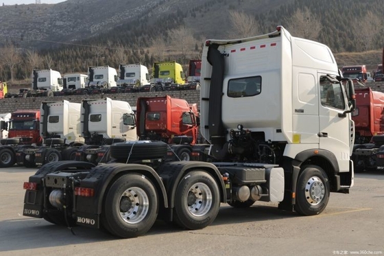 Sinotruk HOWO T7H 440 HP 6X4 Trator de mercadorias perigosas cabeça de caminhão com ESC e 10 pneus