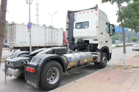 Sinotruk HOWO T7H 4*2 Caminhão de reboque de mercadorias perigosas
