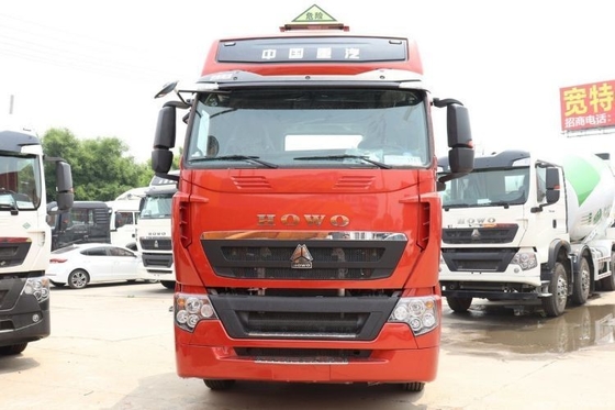 Sinotruk HOWO T7H 440HP 6X4 Trator químico perigoso com capacidade de tanque de combustível de 500-600L