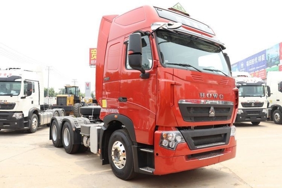 Sinotruk HOWO T7H 440HP 6X4 Trator químico perigoso com capacidade de tanque de combustível de 500-600L