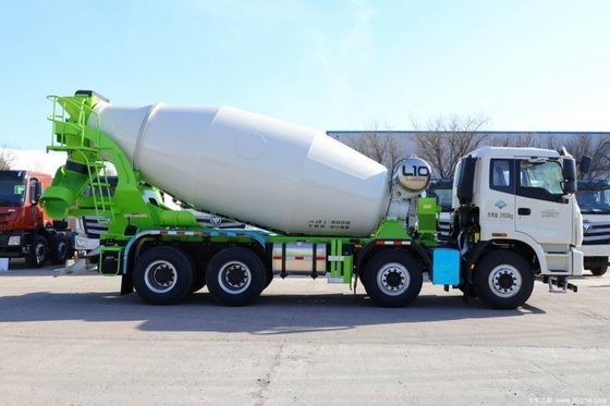 Fukuda Auman ETX 340 cavalos de potência 8X4 7,87 caminhão de mistura de concreto quadrado