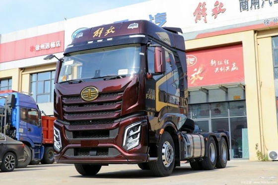 560 HP Faw Jiefang J6V 6X4 cabeça de caminhão de tração para transporte logístico