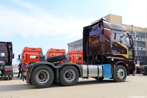 560 HP Faw Jiefang J6V 6X4 cabeça de caminhão de tração para transporte logístico