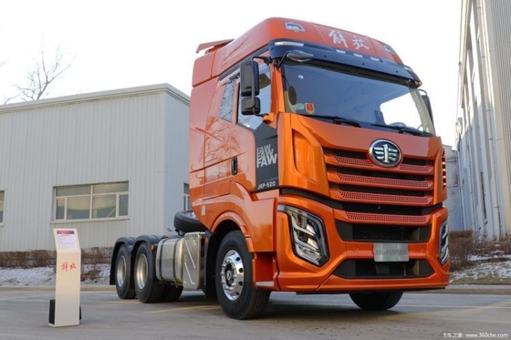 FAW Jiefang J6V 520HP 6X4 cabeça de caminhão de tração de engrenagem automática para o segmento de caminhões pesados