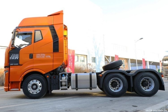 FAW Jiefang J6V 520HP 6X4 cabeça de caminhão de tração de engrenagem automática para o segmento de caminhões pesados