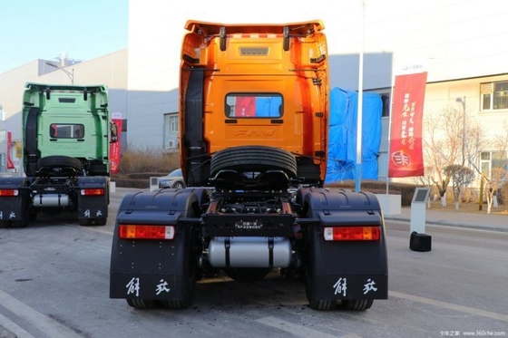 FAW Jiefang J6V 520HP 6X4 cabeça de caminhão de tração de engrenagem automática para o segmento de caminhões pesados
