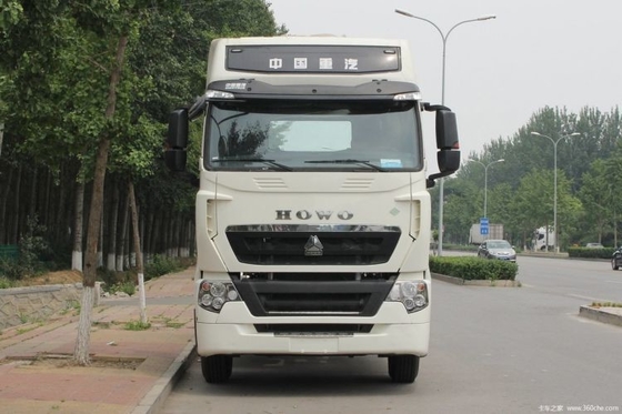 4X2 Direção esquerda Sinotruk HOWO T7H 440HP caminhão tractor de GNL com 16 marchas para a frente