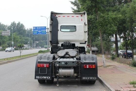 4X2 Direção esquerda Sinotruk HOWO T7H 440HP caminhão tractor de GNL com 16 marchas para a frente