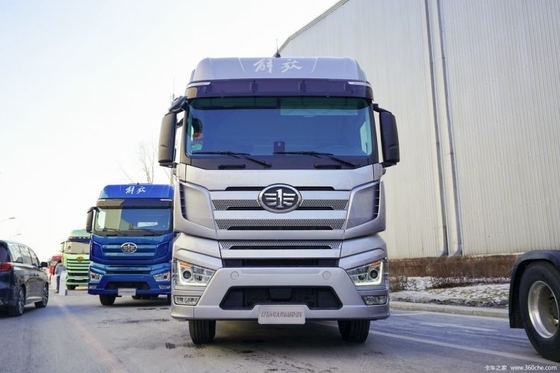 FAW Jiefang J7 caminhão pesado 560HP 6X4 Grande cabeça de caminhão de tração com sistema multimídia