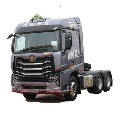 SINOTRUCK HOWO Max 480 HP 6x4 Carro de tracção de mercadorias perigosas cabeça para 3 passageiros