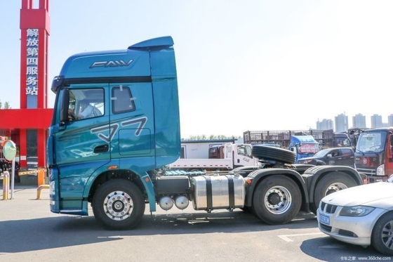 FAW Jiefang J7 GNL CHG 371 375HP 4*2 6*4 6*2 Trator de carga com velocidade máxima de 120KM/H