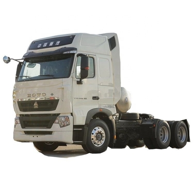 Rodas motrizes 6X4 SinoTRUK HOWO T7H LNG Trator camião 440HP para transporte logístico