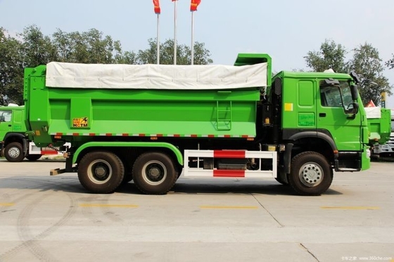 Comprado Usado HOWO Dump Tipper Truck 6X4 340 HP 5,6m para transporte de carga pesada