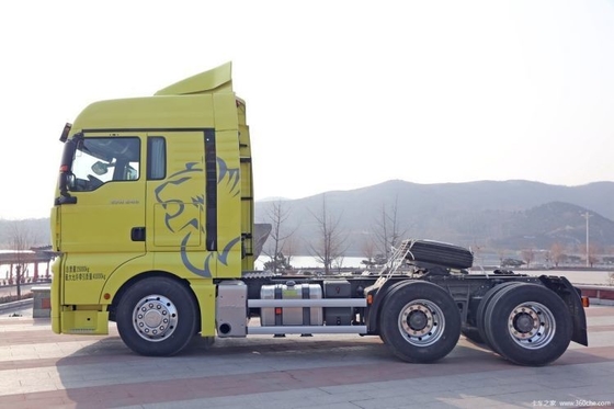 540 HP 6X4 Sinotruck SITRAK C7H Trator de caminhão pesado com tipo e características de direção certas