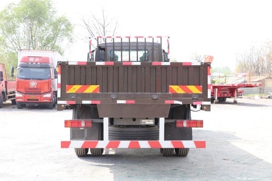 Sinotruk National Heavy Duty Truck HOWo NX 220HP 4X2 6.75m Hurdle Truck para Van Cargo