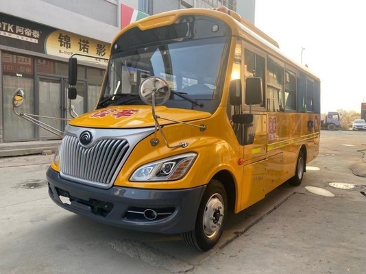 Transporte ideal dos alunos do ensino fundamental Ônibus escolar usado com transmissão manual