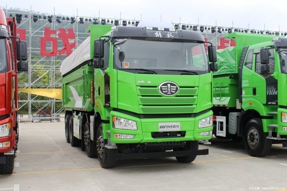 FAW Jiefang J6P camião pesado 420HP 8X4 6,5m camiões de descarga para tanque de combustível capacidade 300-400L