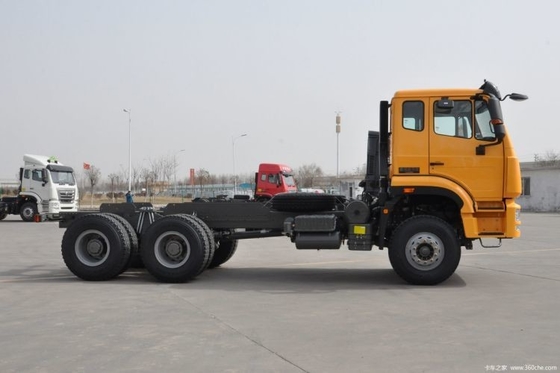 Chassi de caminhão de descarga SinotruK Haohan J5G 340hp 6X4 usado com capacidade de tanque de combustível de 300-400L