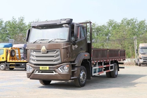 23 Hot Boutique Carros Usados SINOTRUCK HOWo NX Cartão Médio 220hp 4X2 6.75m Hurdle Truck