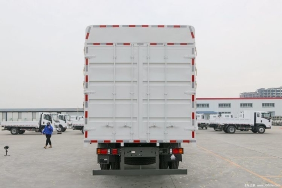 Sinotruk Chengdu Veículo comercial HOWo V5 220 HP 4X2 6.8m