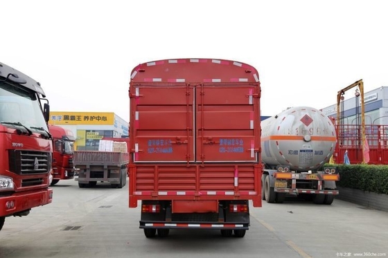 Sinotruk HOWO Commander 220HP 6.75m Van Cargo Truck com capacidade de tanque de combustível de 300-400L