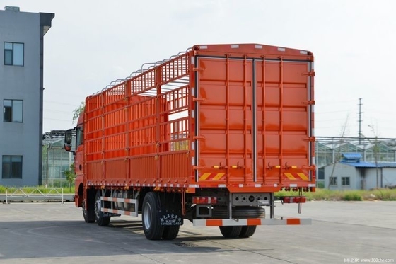 Sinotruk de segunda mão SITRAK G7 330hp 6X2 8,6m Caminhão tipo grade Caminhão de vedação