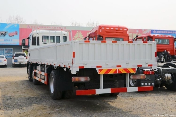 Caminhão de cerca 6X2 7,8m Sinotruk HOWO T5G Caminhão pesado 270HP com dimensão do tanque de carga