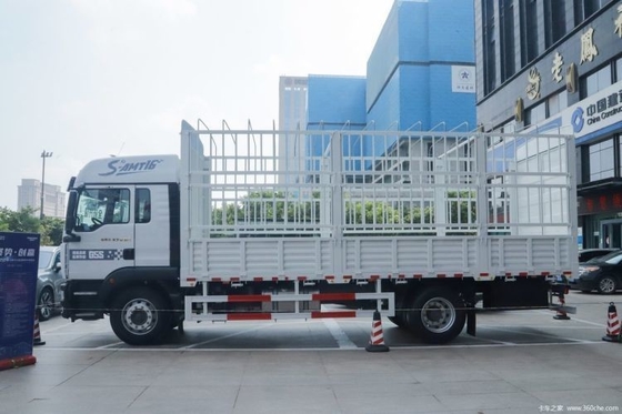 270 HP SINOTRUCK SITRAK G5S Luxury 4X2 6.8m AMT Transmissão Automática