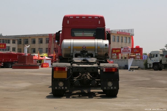 SinotruK HOWO CHG caminhão de tração de GNL com 336-430 CV e velocidade máxima de 102 km/h Adequado