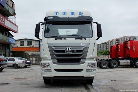 SinotruK Haohan J7G camião pesado 4*2 6*4 camião de tracção para binário máximo Nm 2000-2500Nm
