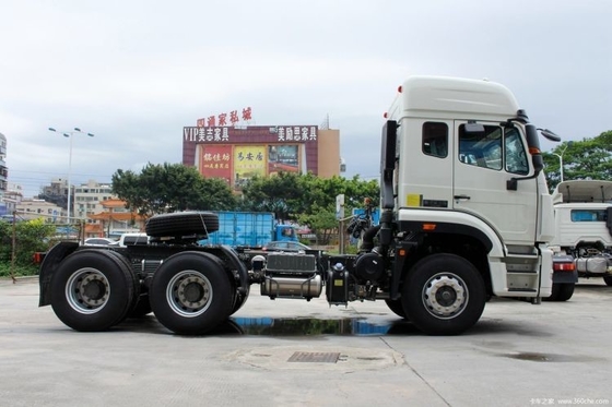 SinotruK Haohan J7G camião pesado 4*2 6*4 camião de tracção para binário máximo Nm 2000-2500Nm