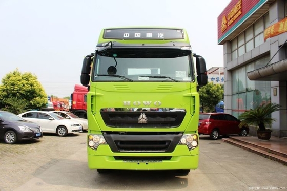 440 cavalos de potência 4X2 Sinotruk HOWO T7H Trator com 2 passageiros e capacidade do motor de 8L